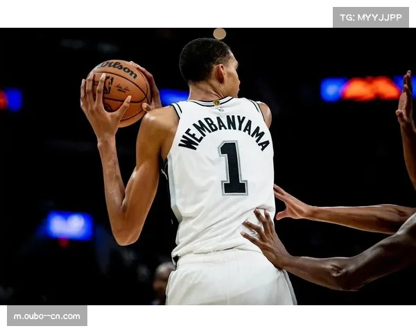 马刺末节18-5攻击波完成25分惊天逆转 文班亚马关键扣篮锁定胜局