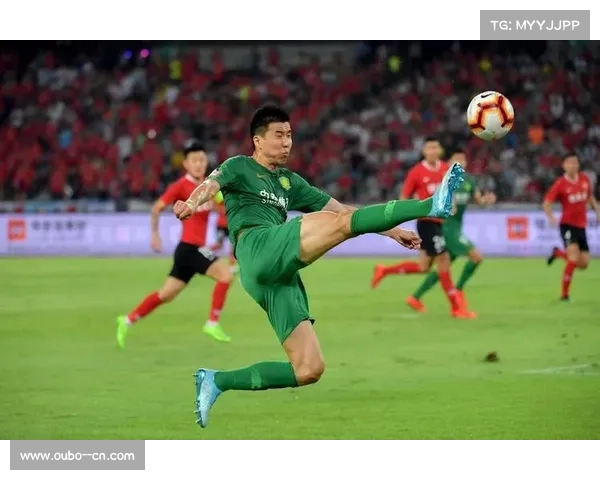 国安边后卫王刚助攻犀利但回防速度 高龄球员体能分配面临挑战